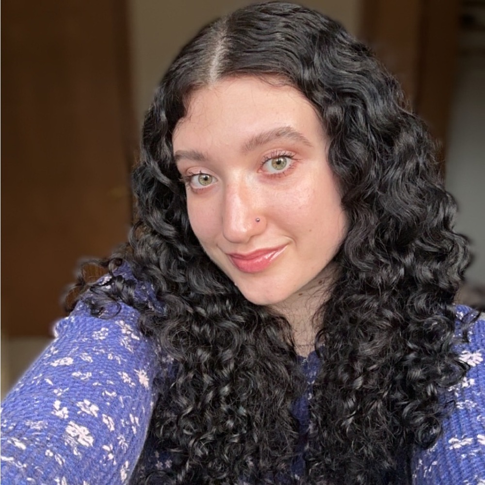 Meet your Posher, Avia